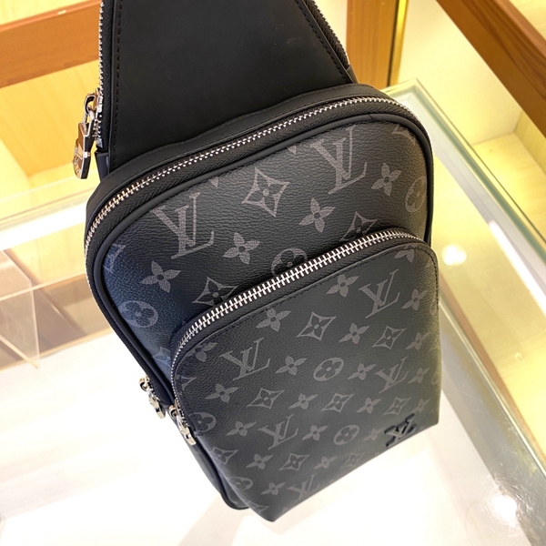 ルイヴィトンバッグ着用イメージ